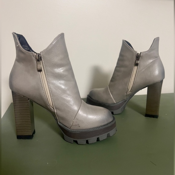 Gray Platform Chunky Ankle Booties - Picture 2 of 5